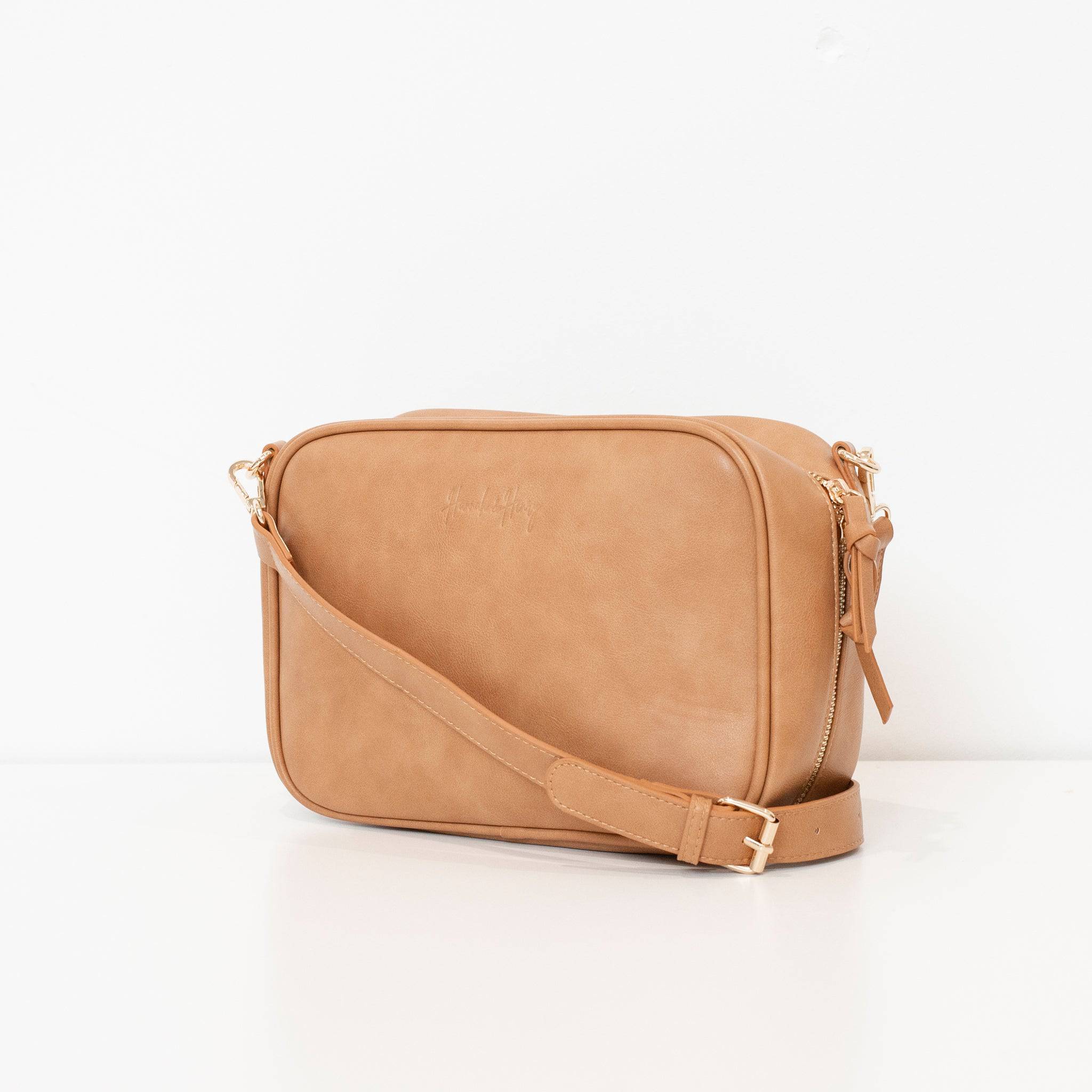 Chloe Diaper Clutch | Black - Diaper Clutch by Hannah and Henry USA