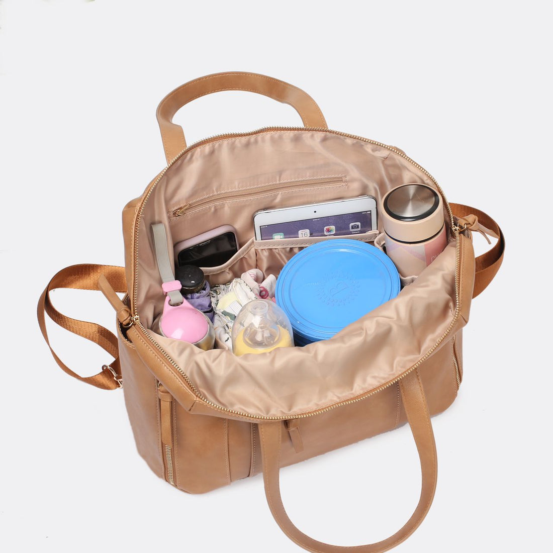 What To Pack In Your Diaper Bag: The Diaper Bag Essentials Checklist