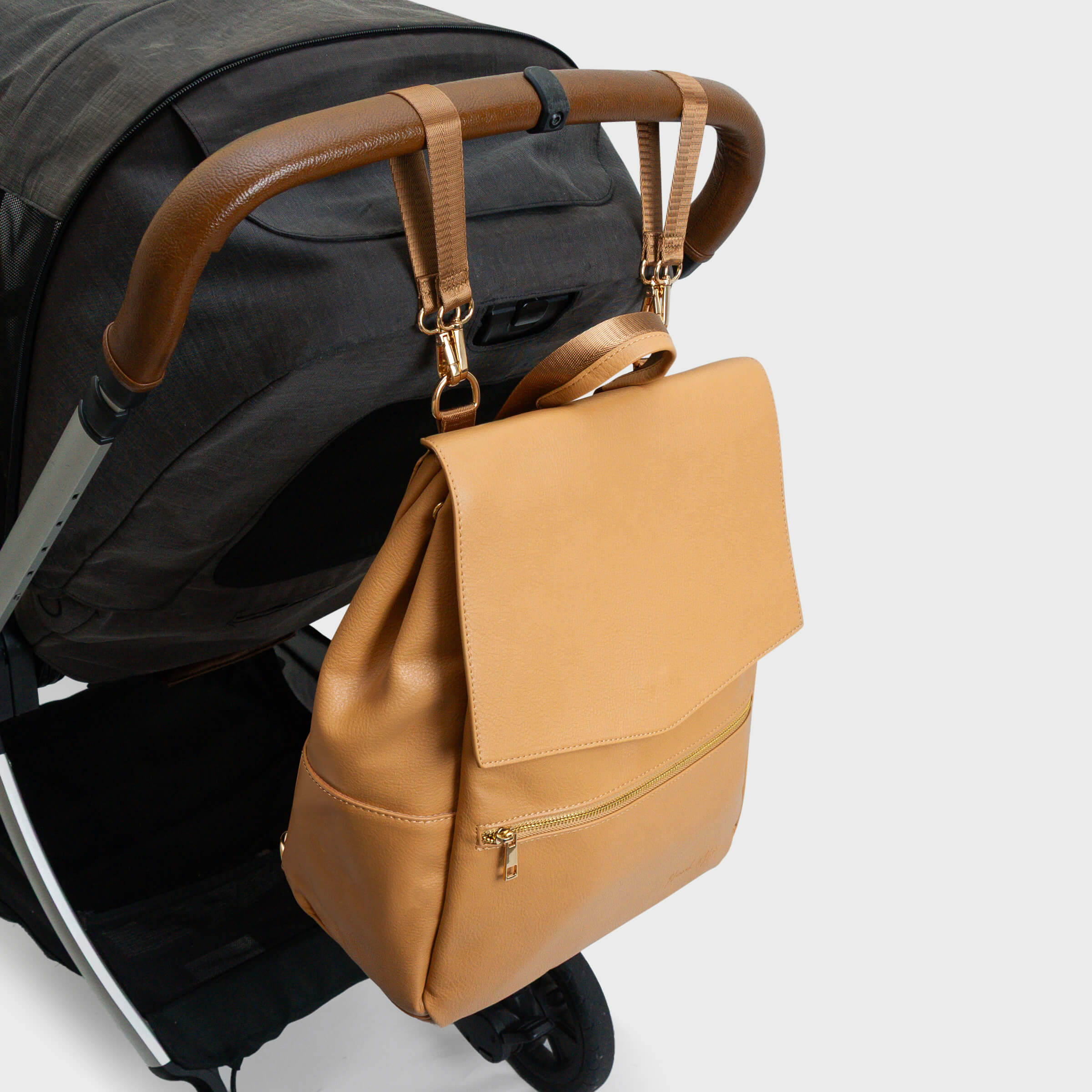 CLASSIC DIAPER BACKPACK TAN - Hannah and Henry USA